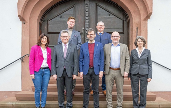 Für mehr Gemeinsamkeit bei Vermarktung regionaler Produkte Drei-Länder-Landräte tauschen sich aus