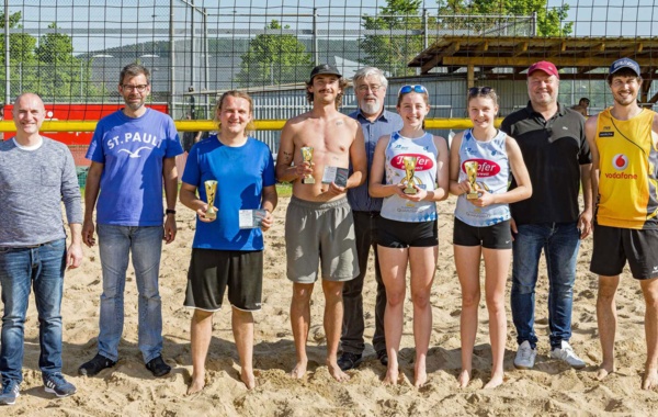 17 Teams kämpfen um den Titel im Landkreis-Beachvolleyball