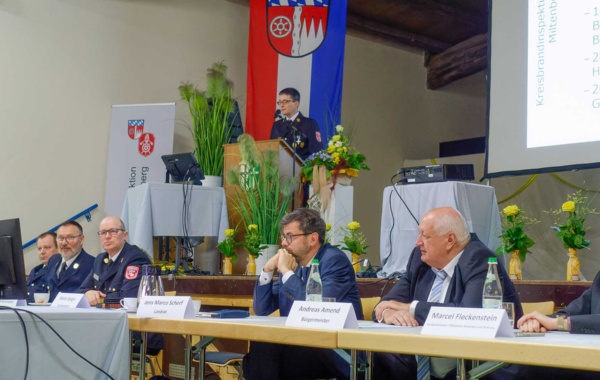 Feuerwehren bereiten sich auf immer trockenere Sommer vor